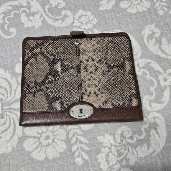 Fossil Brown Leather Snakeskin 10" Computer Tablet Cover - Picture 2 of 7
